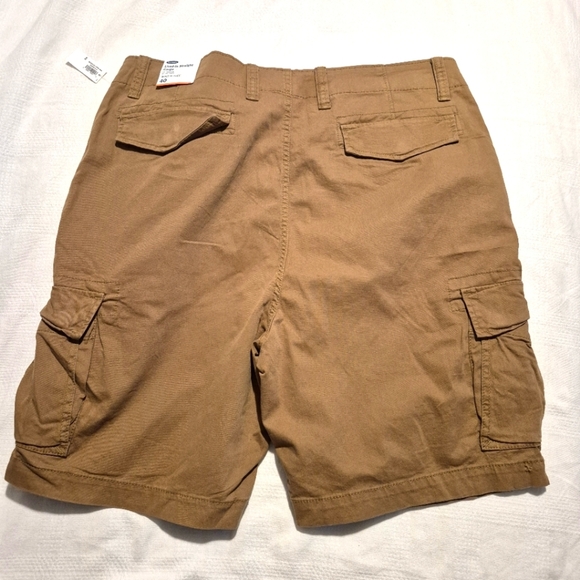 Old Navy men's size 40 Lived-In Straight Cargo shorts, khaki, built in flex NWT - Picture 5 of 6